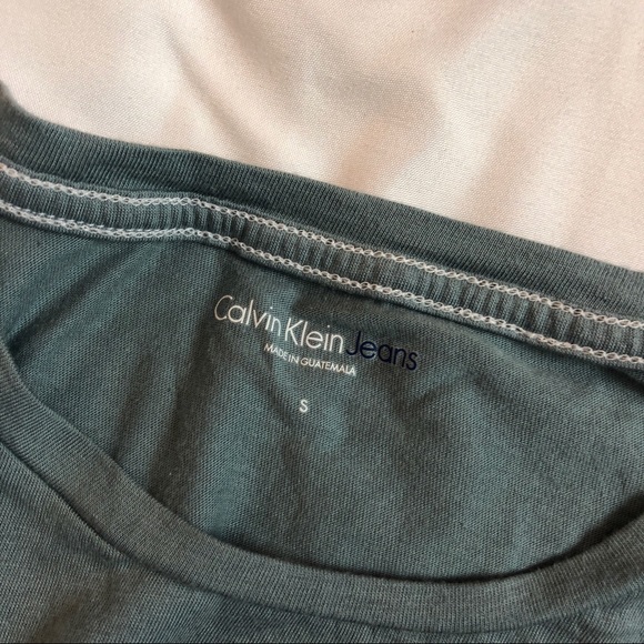 Calvin Klein Classic Logo Tee - Picture 4 of 4